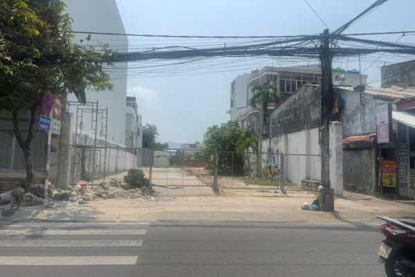 CHO THUÊ ĐẤT TRỐNG MẶT TIỀN ĐƯỜNG VÂN ĐỒN NHA TRANG – DIỆN TÍCH KHỦNG 600M² MẶT TIỀN RỘNG LÝ TƯỞNG 12M GIÁ 70 TRIỆU