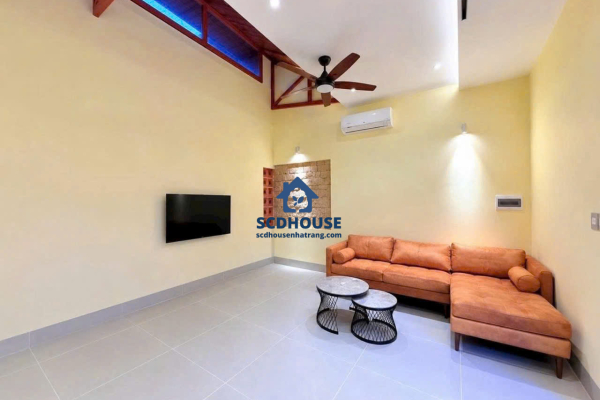 PRIVATE POOL VILLA FOR LEASE IN NORTH NHA TRANG - IDEAL FOR EXPAT FAMILIES & PROFESSIONALS - LAND AREA 400 SQM WITH PRIVATE GARDEN - 3 BEDROOMS, 3 BATHROOMS - BRAND NEW FULL FURNITURE - RENT 45M VND/MONTH