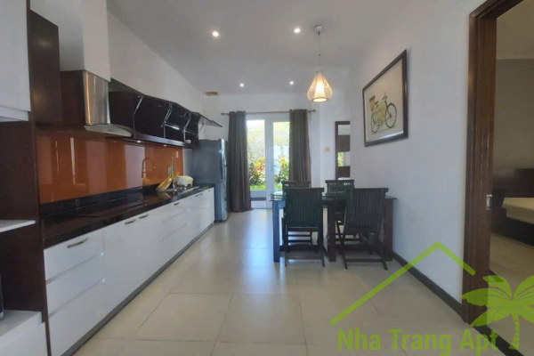 Bán biệt thự 4 tầng 2 mặt tiền view biển Hòn Chồng Nha Trang – 311m², ngang 9,7m, dòng tiền 70 triệu/tháng