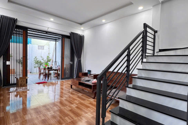[CỰC HIẾM] NHÀ SÂN VƯỜN 143M² SÁT BIỂN TRẦN PHÚ – NGANG 8M BỀ THẾ – FULL NỘI THẤT