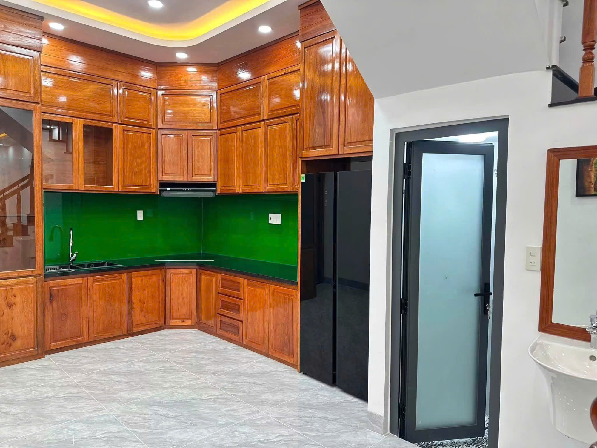 CHO THU&Ecirc; NH&Agrave; NGUY&Ecirc;N CĂN 3 TẦNG MỚI TINH HẺM XE HƠI LƯƠNG ĐỊNH CỦA NGỌC HIỆP NHA TRANG &ndash; C&Oacute; S&Acirc;N ĐẬU &Ocirc; T&Ocirc; RỘNG &ndash; FULL NỘI THẤT MỚI 100% GI&Aacute; 14 TRIỆU