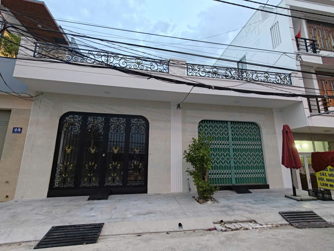 B&Aacute;N GẤP GIẢM S&Acirc;U NH&Agrave; MỚI X&Acirc;Y 100% MẶT TIỀN ĐƯỜNG PHONG CH&Acirc;U NHA TRANG &ndash; S&Aacute;T V&Aacute;CH DỰ &Aacute;N SUN GROUP KHU NAM NHA TRANG &ndash; ĐỦ NỘI THẤT GI&Aacute; CHỐT 4.6 TỶ