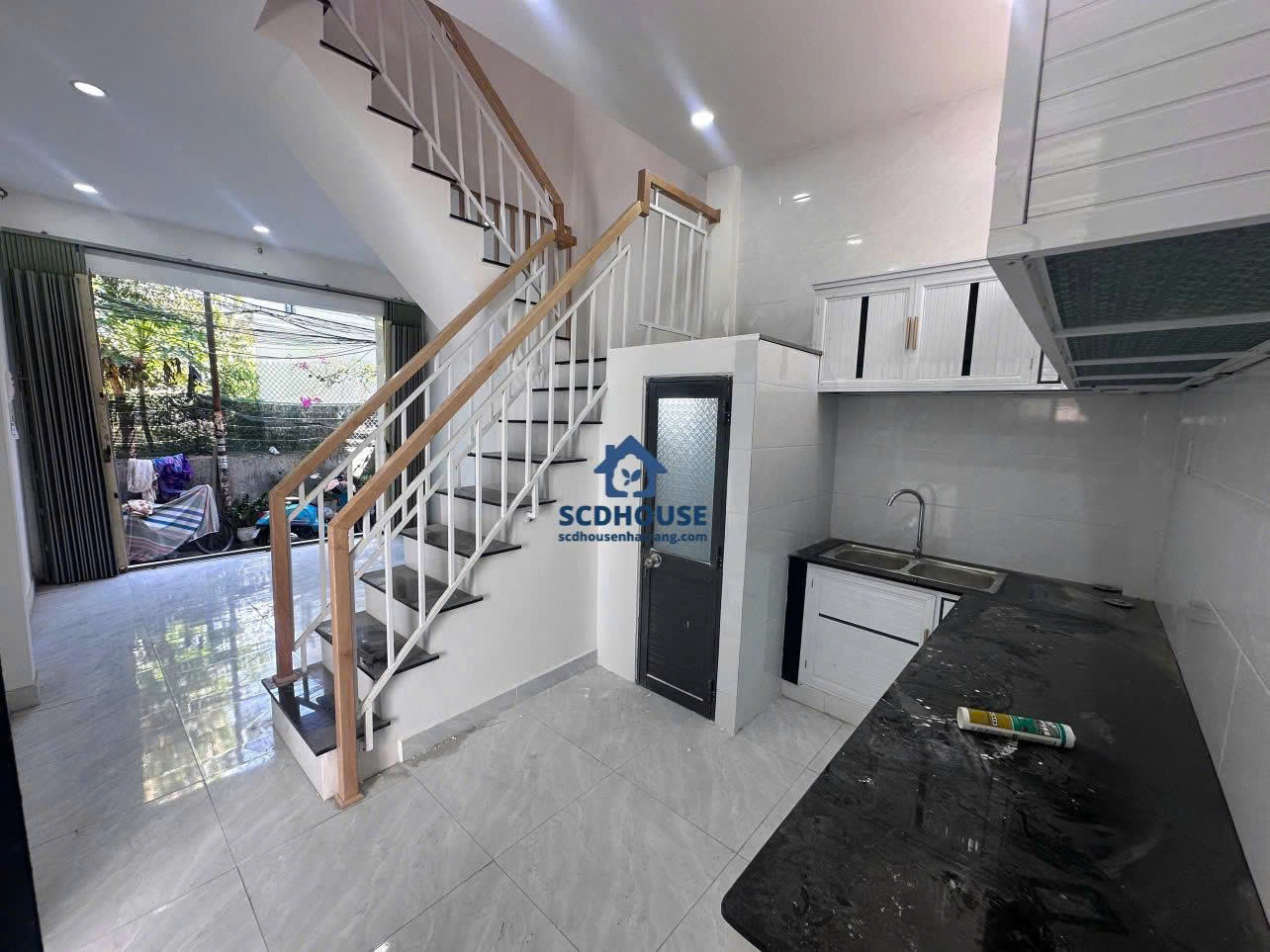 B&Aacute;N NH&Agrave; L&Ocirc; G&Oacute;C 2 MẶT TIỀN HẺM CẮT KIẾNG ĐƯỜNG 2/4 NHA TRANG &ndash; DIỆN T&Iacute;CH 28M&sup2; KẾT CẤU 2 TẦNG ĐỦ NỘI THẤT GI&Aacute; CHỈ 2.3 TỶ