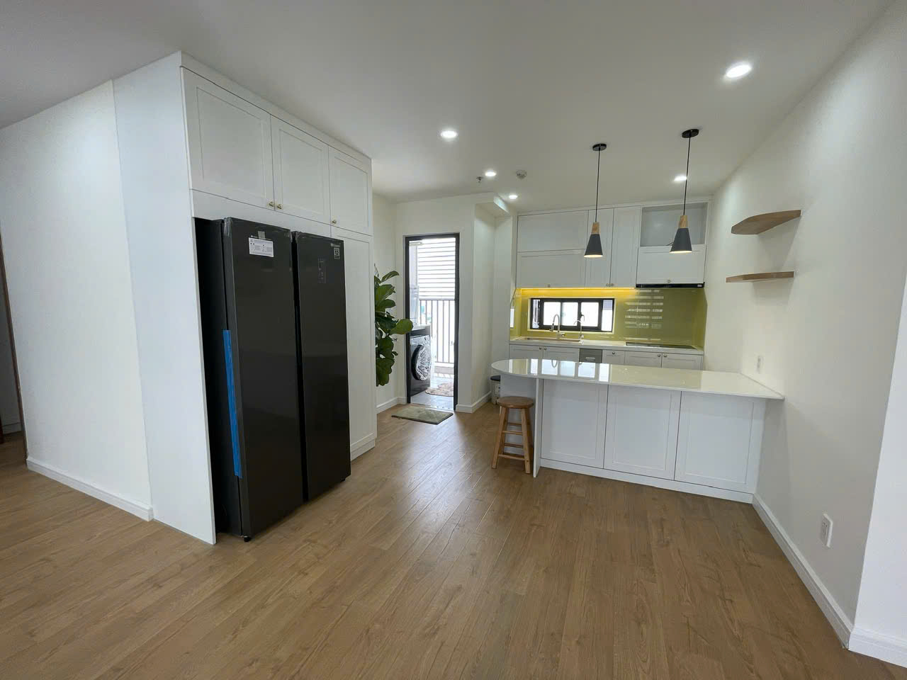 CHO THU&Ecirc; CĂN HỘ L&Ocirc; G&Oacute;C 2 PH&Ograve;NG NGỦ CHUNG CƯ VCN PHƯỚC HẢI CT4 NHA TRANG &ndash; DIỆN T&Iacute;CH 93,5M&sup2; BAN C&Ocirc;NG VIEW S&Ocirc;NG QU&Aacute;N TRƯỜNG GI&Aacute; 20 TRIỆU (C&Ograve;N THƯƠNG LƯỢNG