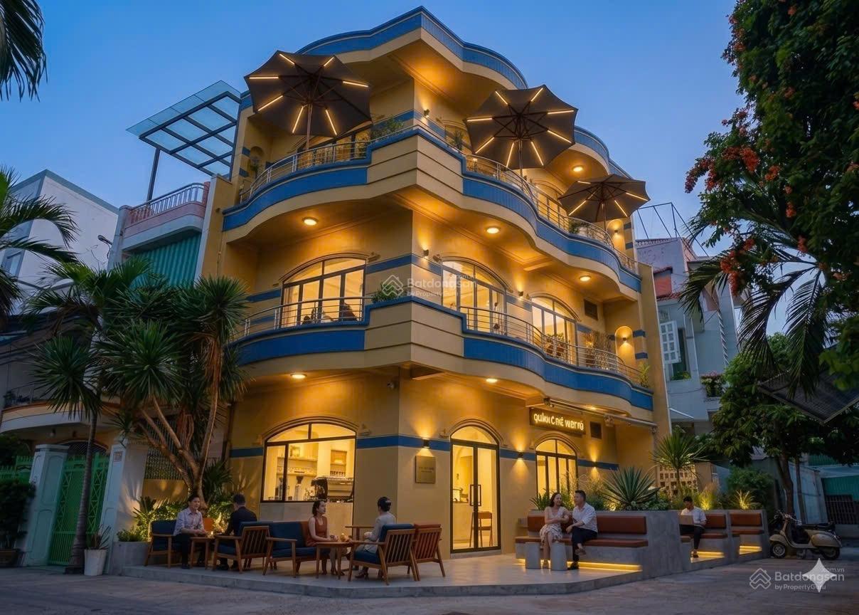 CHỦ GIẢM GẤP 550 TRIỆU &ndash; B&Aacute;N CĂN G&Oacute;C 2 MẶT TIỀN ĐƯỜNG CAO B&Aacute; QU&Aacute;T NHA TRANG &ndash; NGANG 10.5M CỰC HIẾM &ndash; NH&Agrave; 3 TẦNG KI&Ecirc;N CỐ GI&Aacute; 7 TỶ 950 TRIỆU